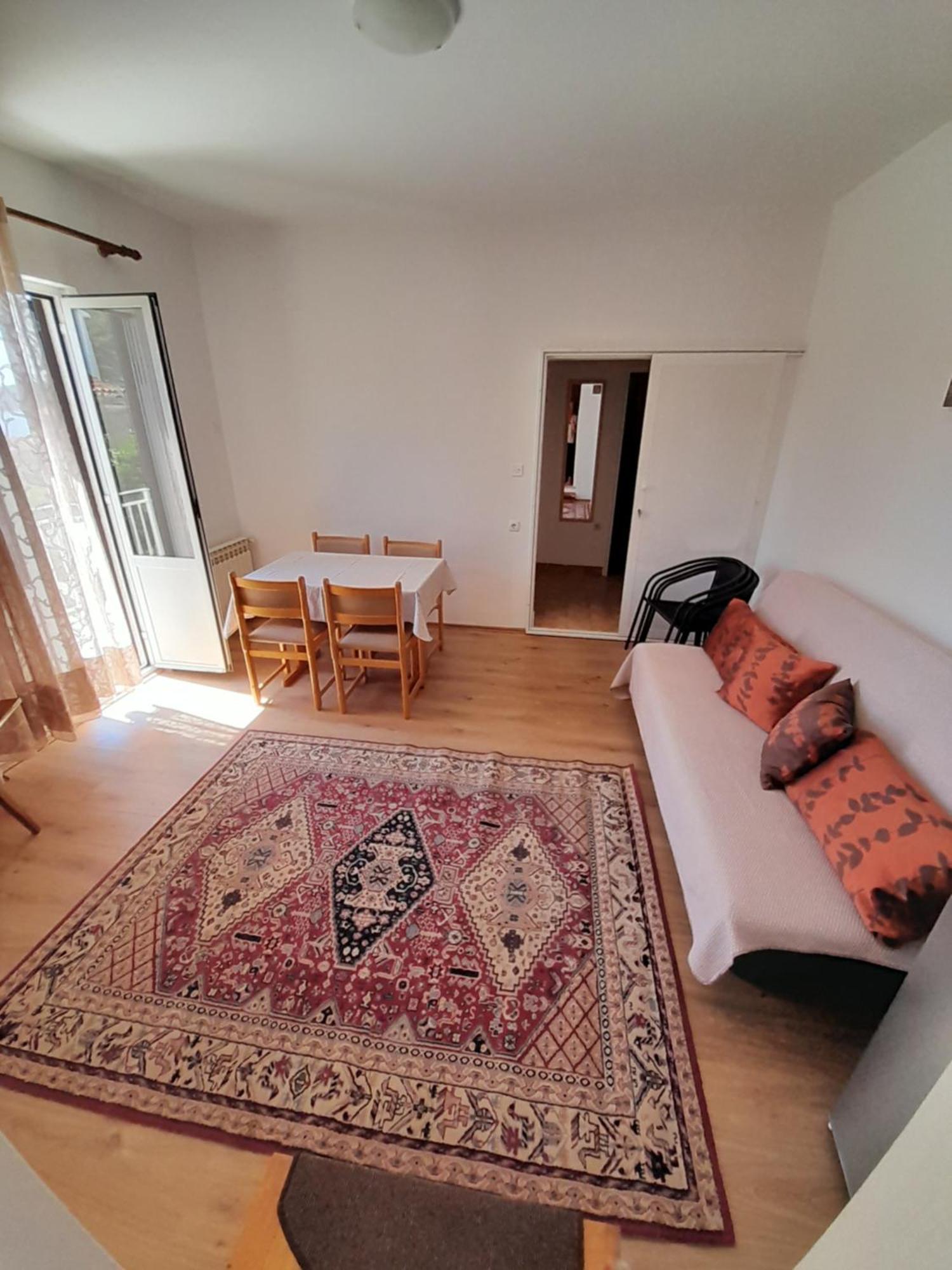 Apartments And Studios Vinko Matic Rab Town Buitenkant foto